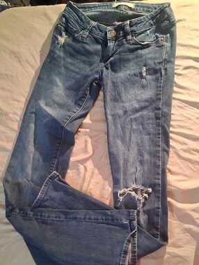 Women's Bullhead Black Distressed Blue Denim Jeans